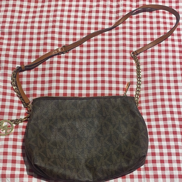 Michael Kors Handbags - Michael Kors crossbody